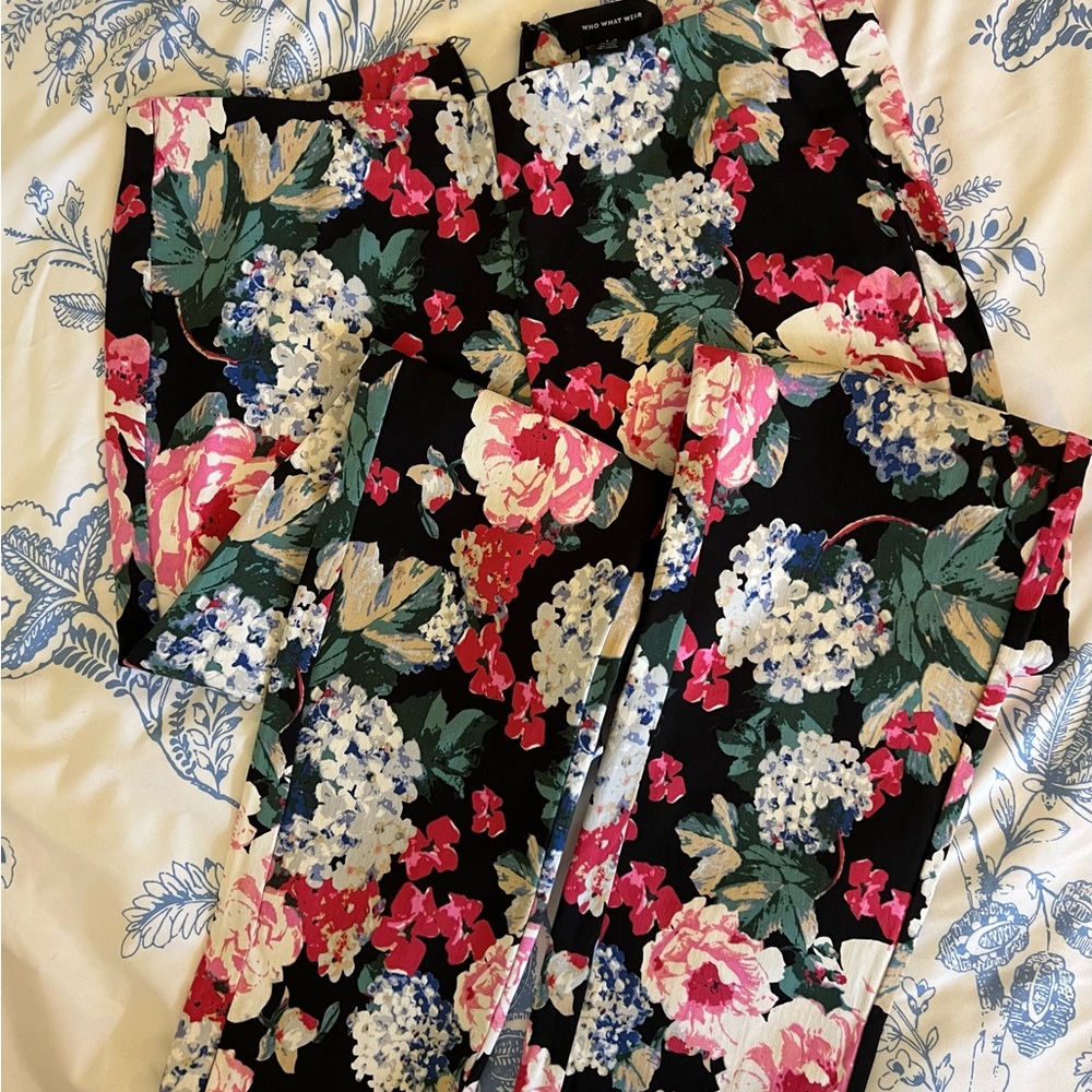 Who What Wear Floral Print Pants - Picture 2 of 3